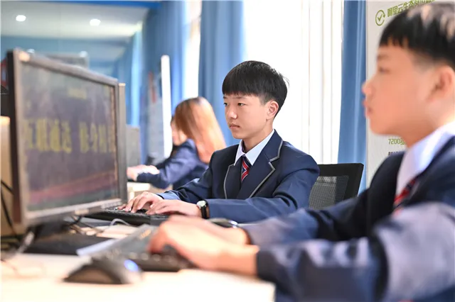 1744266854488530.png 8932d8d3d779330d5e68864ad0fe587.png