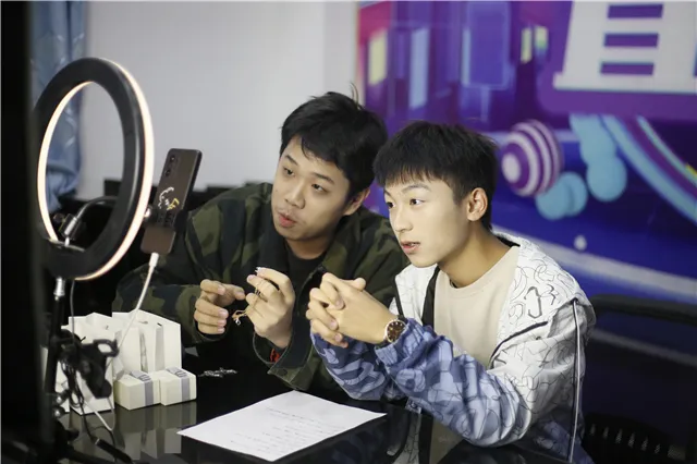 1744266862899174.png c60362288c6c554fa88137692f8c1f4.png