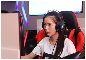 ���Ӿ���ѧУ